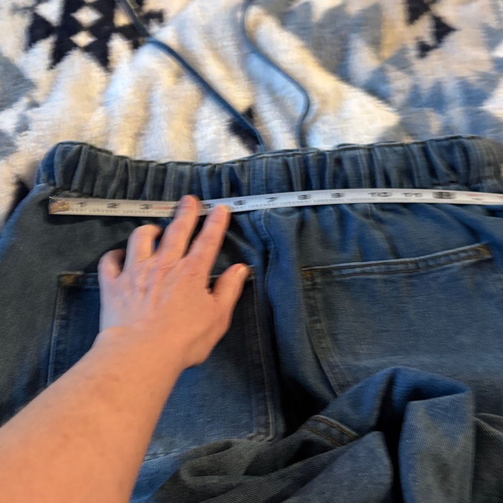 NWOT Barrel Jeans With Drawstring Waist - Picture 3 of 7